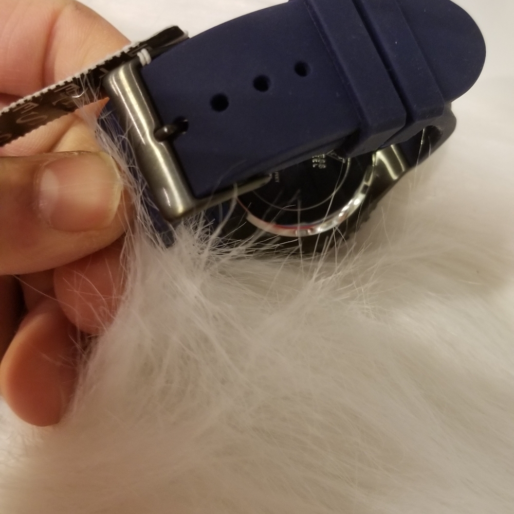 GUESS WATCH - Picture 4 of 6